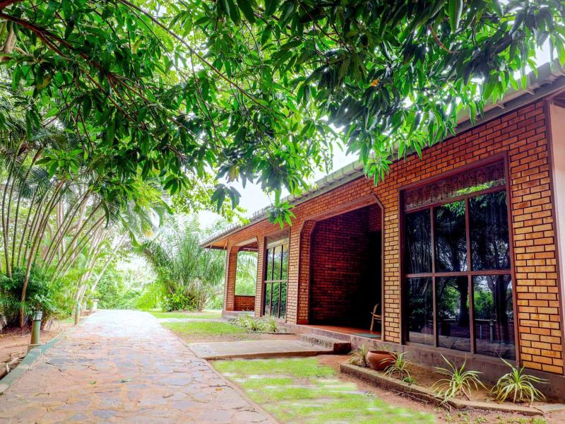 Kumudu Valley Resort