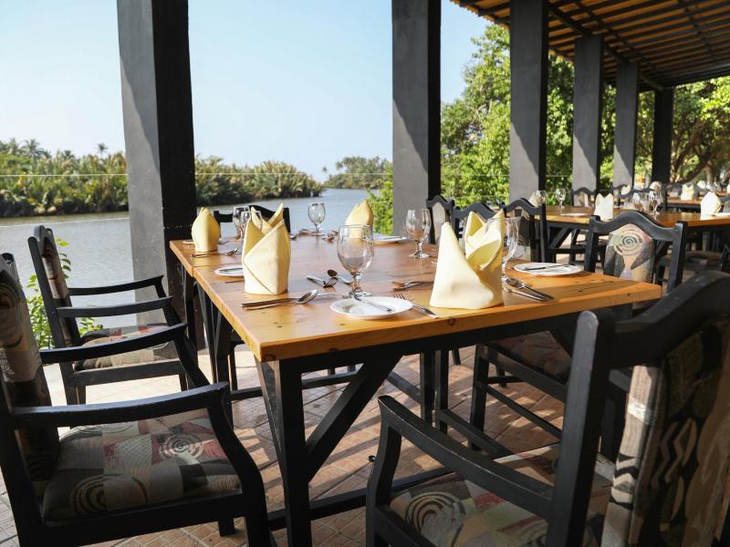 Kumudu Valley Resort