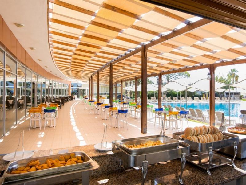 Royal Beach Club Hotel