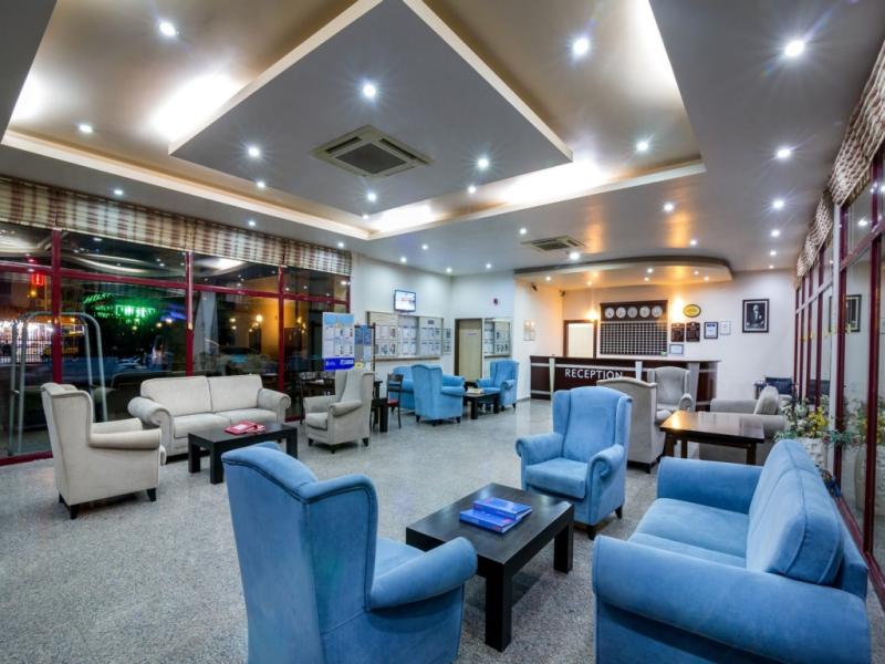 Royal Beach Club Hotel