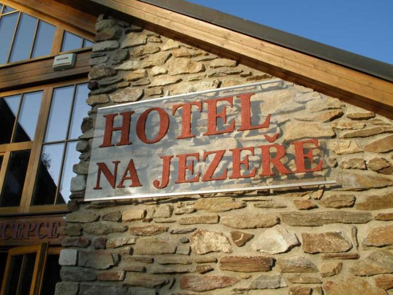 EA Hotel Na Jezere