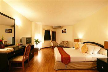 Golden Beach Cha-Am
