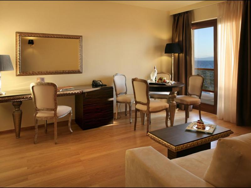 Valis Hotel
