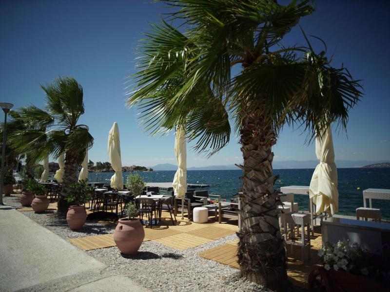 Valis Hotel