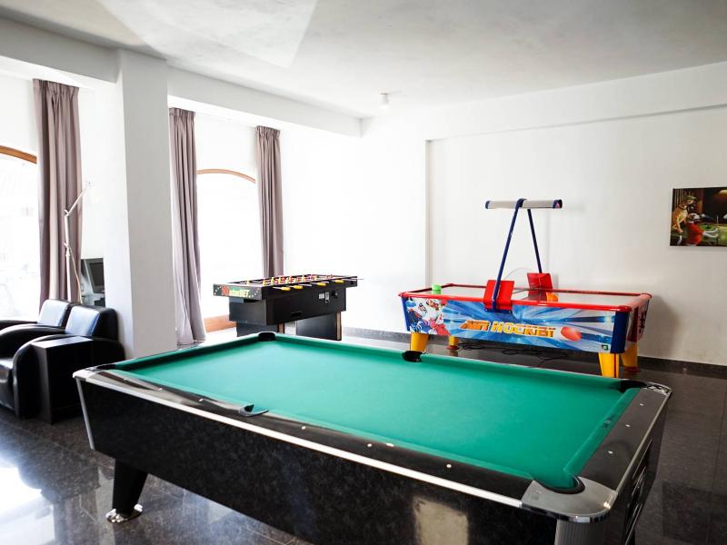 Valis Hotel