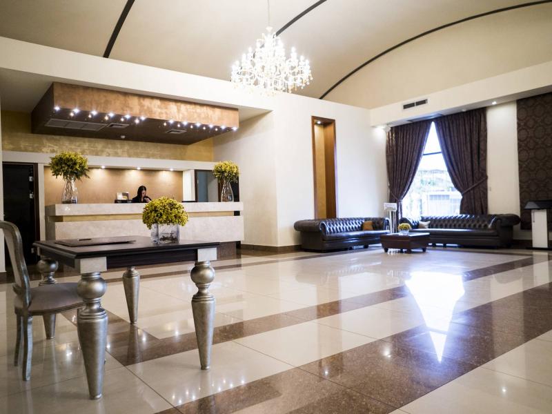 Valis Hotel