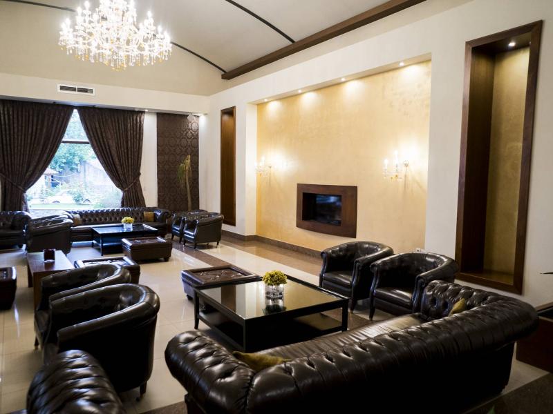 Valis Hotel