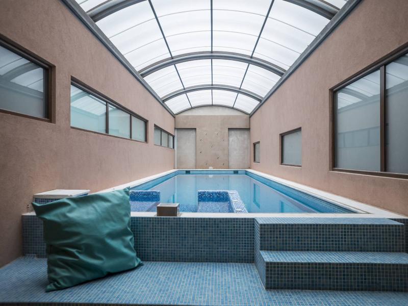 Valis Hotel