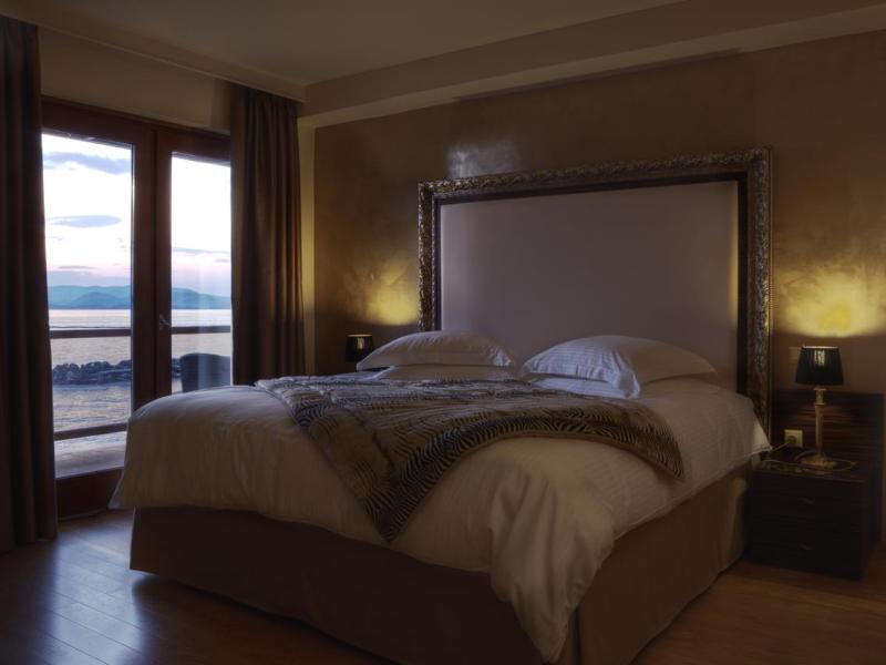 Valis Hotel