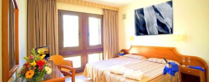 Adonis Hotel Plaza