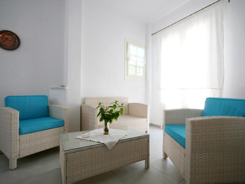 Aghia Anna Hotel