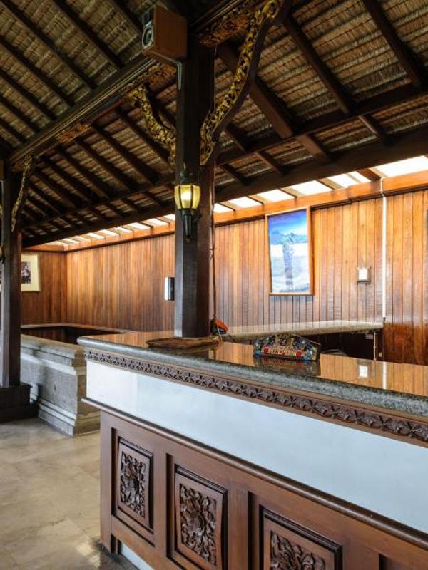 Lakeview Hotel & Restaurant