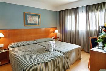 Globales De los Reyes Hotel