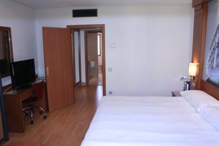 Tryp Los Angeles