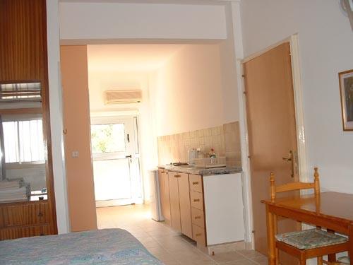 C & A Tourist Apartments