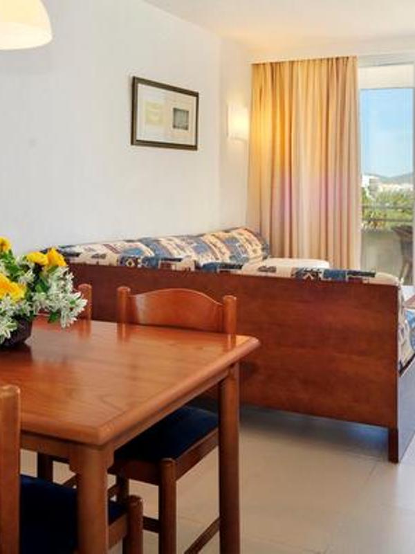 Hipotels Aparthotel Mercedes
