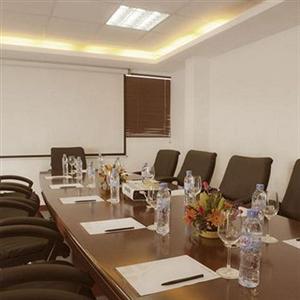 May De Ville Corner Hotel