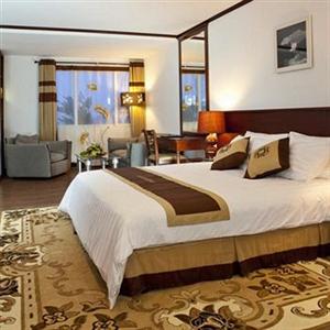 May De Ville Corner Hotel