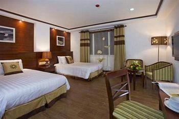 May De Ville Corner Hotel