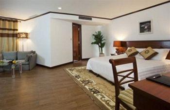 May De Ville Corner Hotel