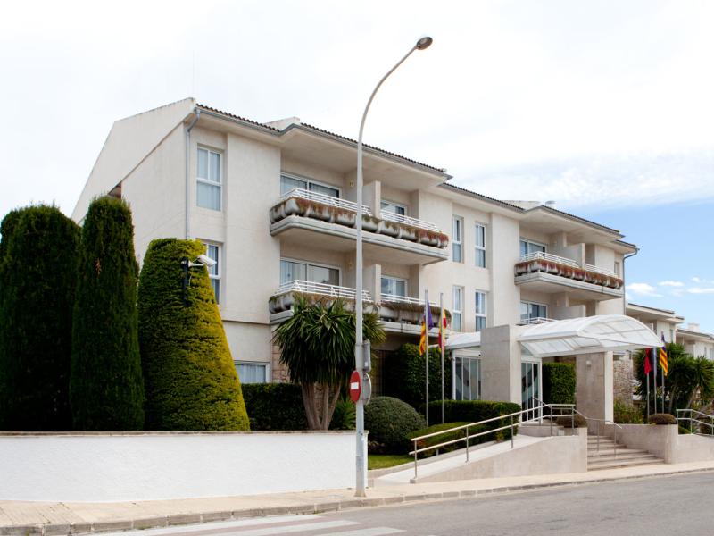 Puerto Azul Suite Hotel