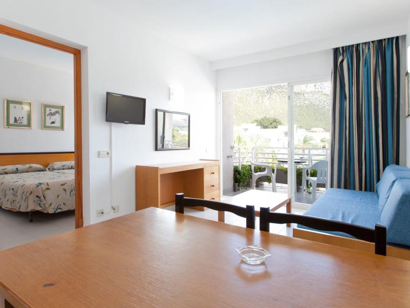 Puerto Azul Suite Hotel