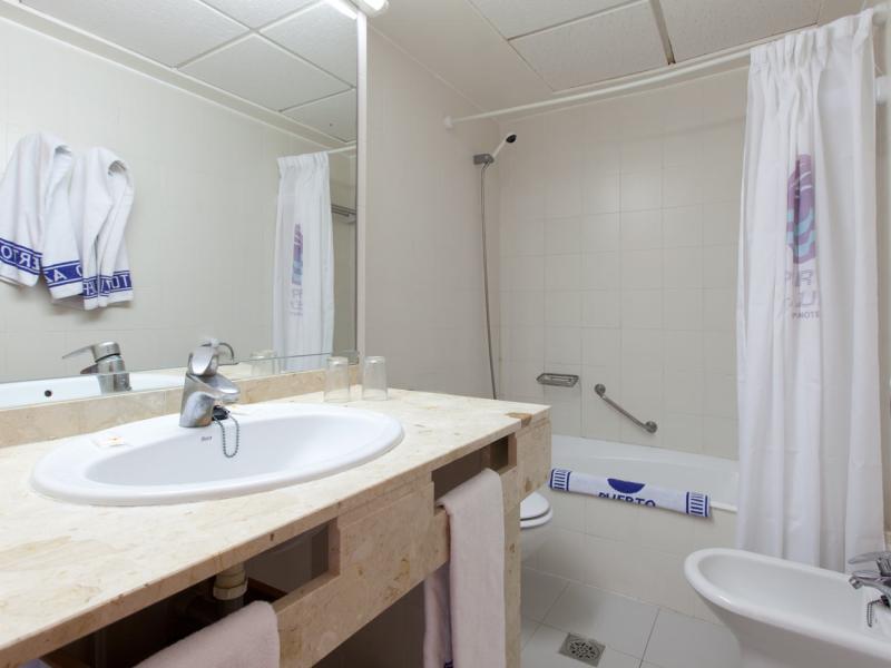 Puerto Azul Suite Hotel