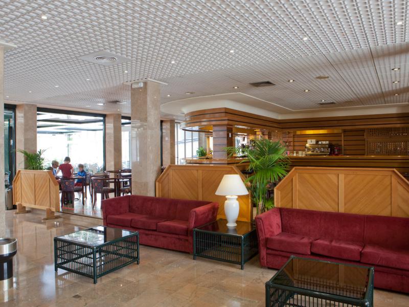Puerto Azul Suite Hotel