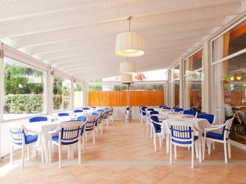 Puerto Azul Suite Hotel