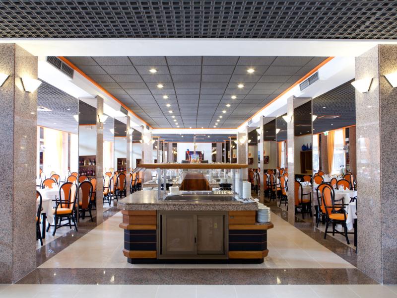 Puerto Azul Suite Hotel