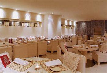 Puro Hotel
