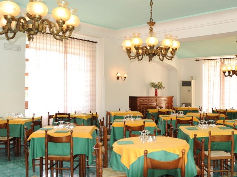 Hotel Zaro