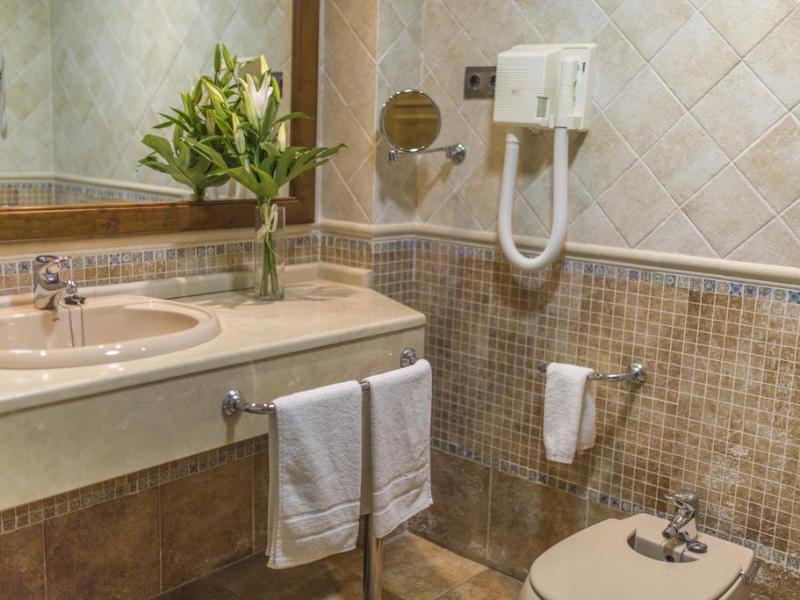 Antequera by Checkin