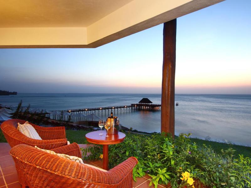 Sea Cliff Resort & Spa