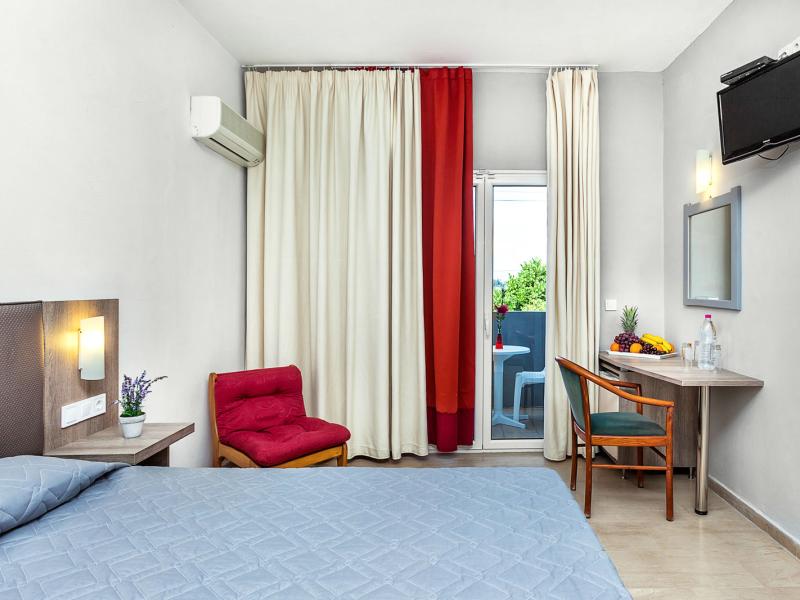 Silver Bay Hotel