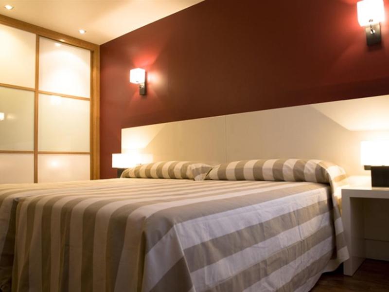 AH San Fermin Suites