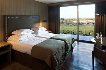 Bayside Salgados Golf & Beach Hotel