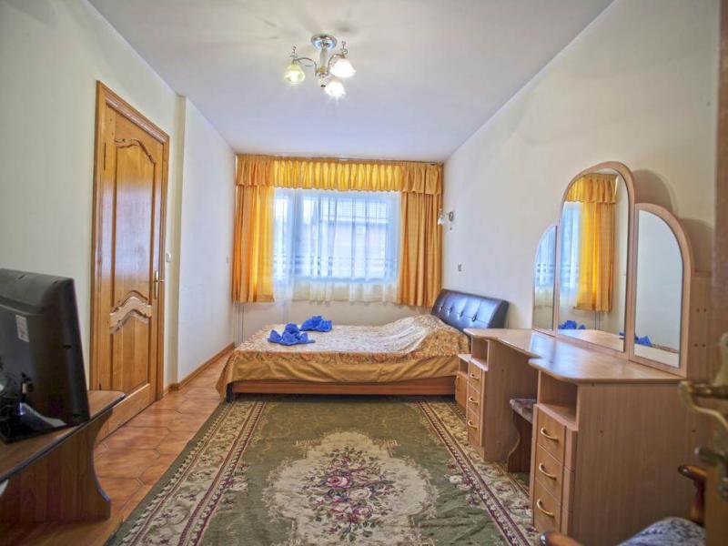 Гостиничный комплекс Орешник (ул. Павлова)