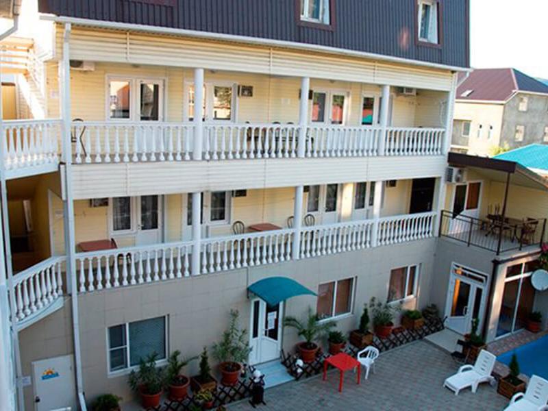 Амиго (Новомихайловский)