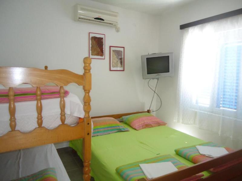 Villa L