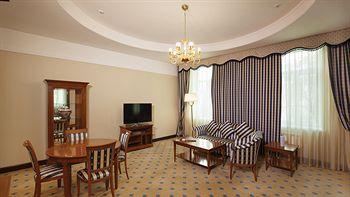 Grand Hotel Tien-Shan