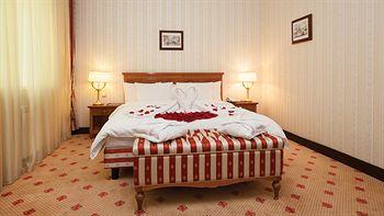 Grand Hotel Tien-Shan