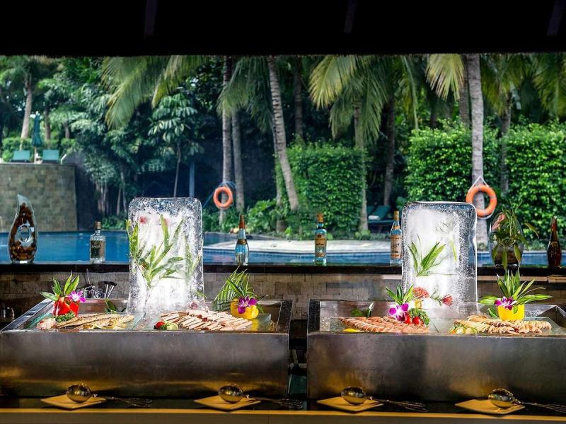 Pullman Oceanview Sanya Bay Resort & Spa