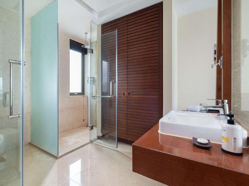 Pullman Oceanview Sanya Bay Resort & Spa