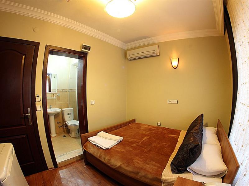 Paradise Hotel