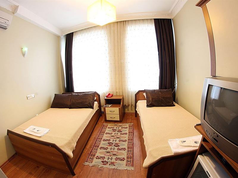 Paradise Hotel