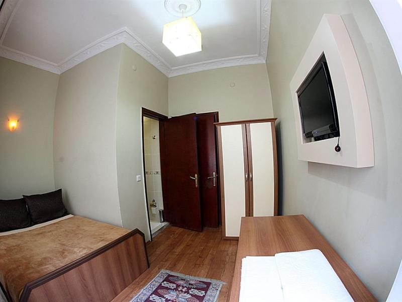 Paradise Hotel