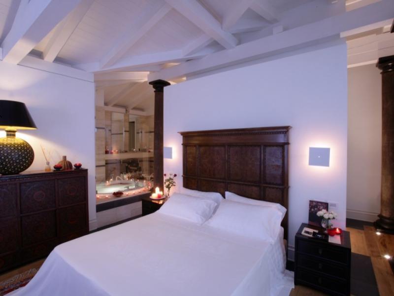 Tarthesh Hotel