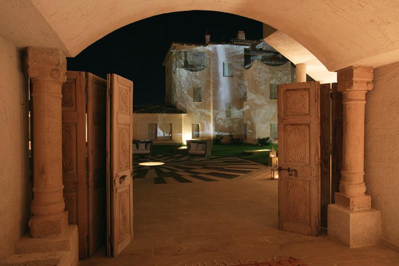 Tarthesh Hotel