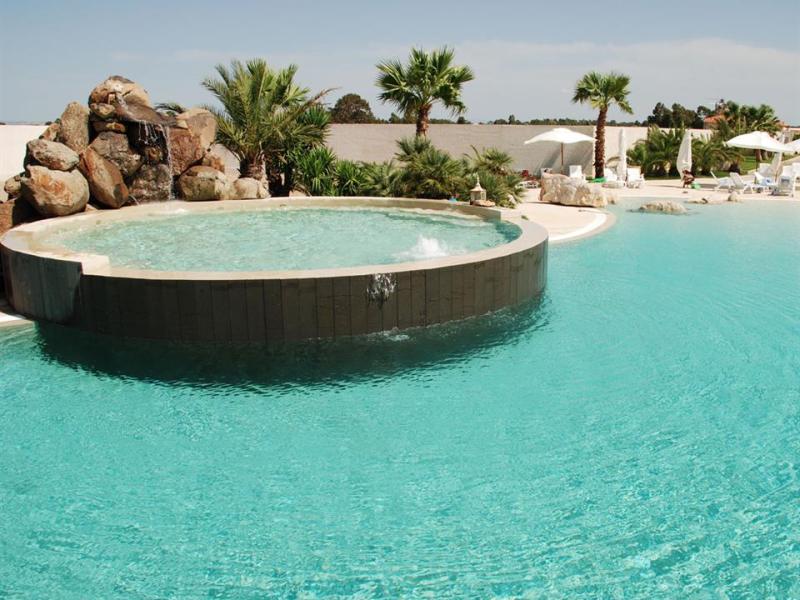 Tarthesh Hotel